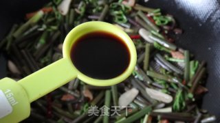 酸辣蕨菜的做法步骤：6