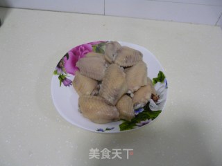 啤酒鸡翅的做法步骤：2