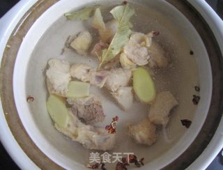 竹笋鸡汤的做法步骤：6
