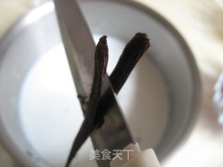 香草冰淇淋的做法步骤：3