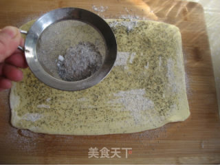 芝麻糖酥皮饼干棒的做法步骤：6