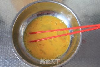 小葱鸡蛋饼的做法步骤：2