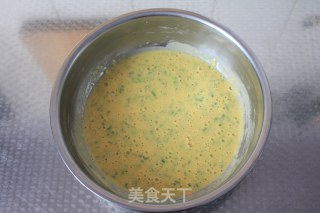 小葱鸡蛋饼的做法步骤：3