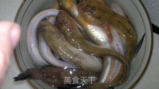 海鲶鱼炖豆腐的做法步骤：2