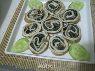 千丈皮蛋肉卷的做法步骤：4