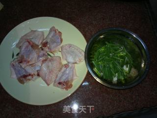 椒盐煎鸡中翅的做法步骤：2