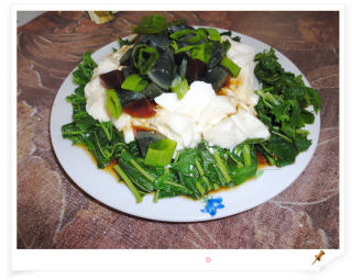 香椿皮蛋拌豆腐的做法步骤：5