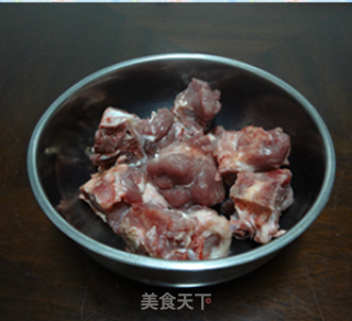 冬瓜猪骨煲瑶柱的做法步骤：1