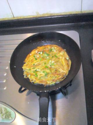 葱香土豆烙的做法步骤：8