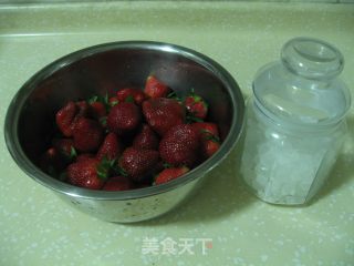可口的草莓汤饮的做法步骤：1
