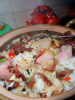 腊味煲仔饭的做法步骤：8