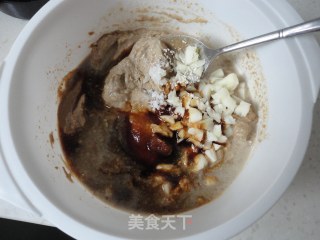 香椿麻汁凉拌面的做法步骤：5