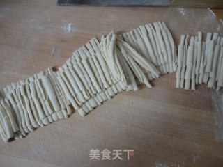 香椿麻汁凉拌面的做法步骤：7