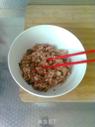茄子五花肉蒸包的做法步骤：4
