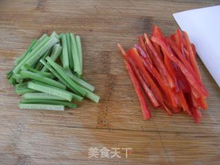 【最适合夏天食用的家常小菜】炝拌酸辣土豆丝的做法步骤：8