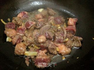 土豆西红柿焖牛腩的做法步骤：4