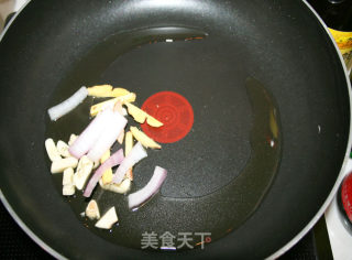 【不一样的咖喱诱惑】椰汁咖喱牛肉的做法步骤：4
