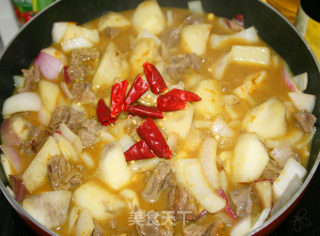 【不一样的咖喱诱惑】椰汁咖喱牛肉的做法步骤：8