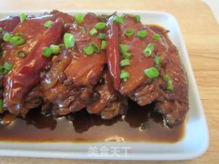 人见人爱：麻辣鸡翅的做法步骤：13