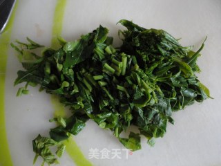 香椿扇贝水煎饺的做法步骤：1