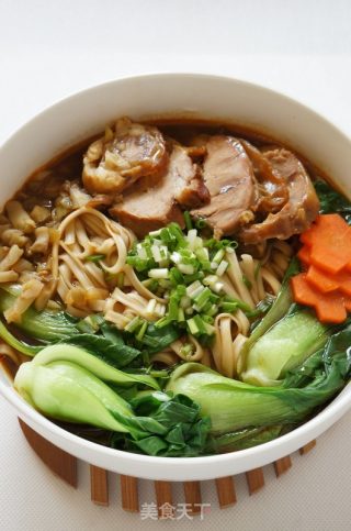半筋半肉牛肉面的做法步骤：11