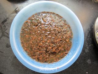 梅干菜扣肉的做法步骤：2