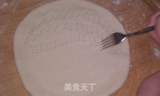 电饼铛花边披萨的做法步骤：4