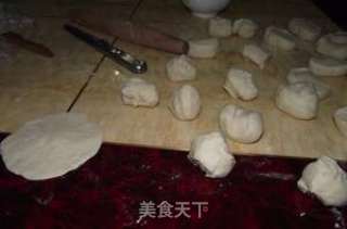 牛肉酸菜包的做法步骤：7