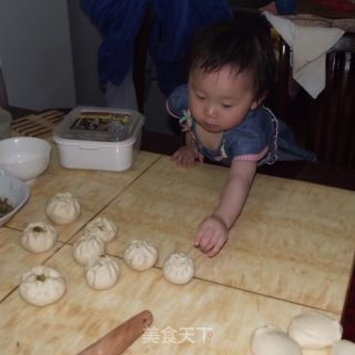 牛肉酸菜包的做法步骤：9