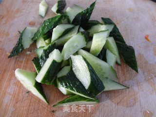 翠玉虾球的做法步骤：2