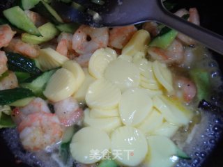 翠玉虾球的做法步骤：9
