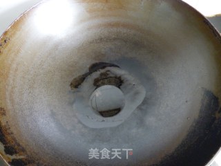 黑木耳炒豆芽的做法步骤：2