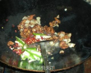 香菇炒肉的做法步骤：6