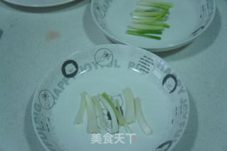 湖南名菜--剁椒鱼头的做法步骤：5