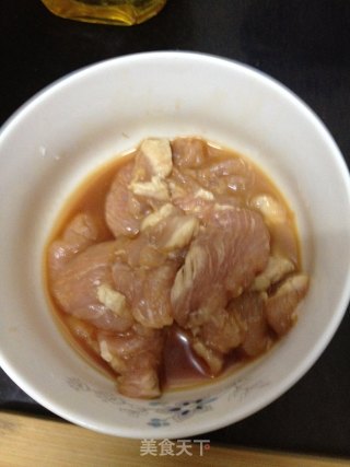 青椒杏鲍菇炒肉片的做法步骤：3