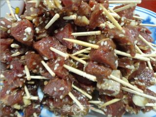 孜然黑椒牙签牛肉的做法步骤：7