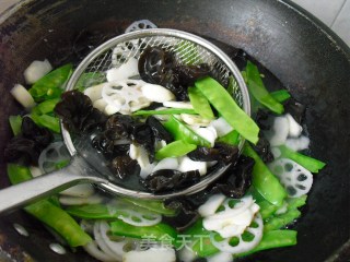 荷塘小炒(2)的做法步骤：9