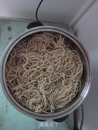 四季豆焖面的做法步骤：1