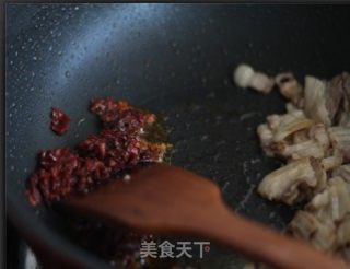 抵御春天的寒流，超级下饭菜——干锅茶树菇的做法步骤：8