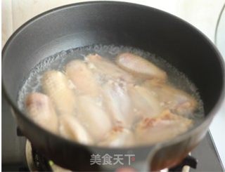 鸡翅控绝对不能错过的抗流感美味——可乐姜汁鸡翅的做法步骤：1