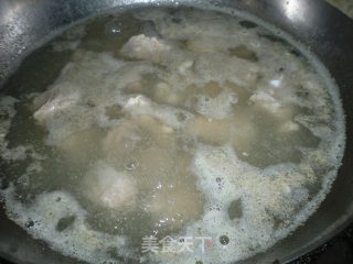 排骨炖油豆的做法步骤：4