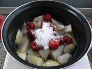 【适合夏天食用的水果】红果酥梨羹的做法步骤：6