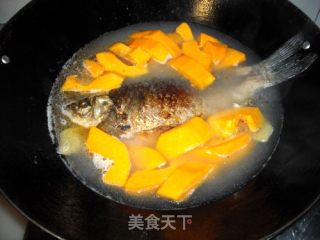 木瓜腰豆鲫鱼汤的做法步骤：7