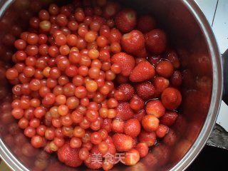 【大果粒草莓酱】----附带也煮出樱桃酱的做法步骤：6