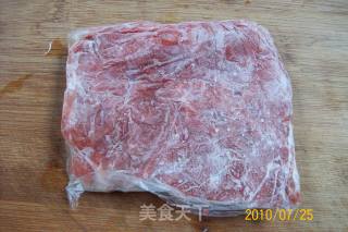 大葱伴酱爆牛柳的做法步骤：1