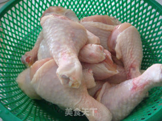 山寨版肯德基炸鸡块的做法步骤：1
