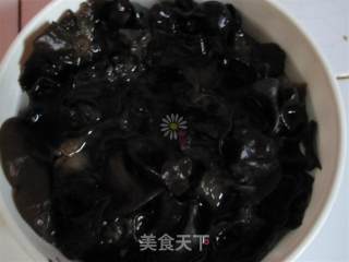 凉拌木耳的做法步骤：2