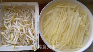 炒面皮的做法步骤：1