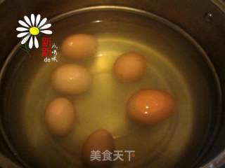 虎皮蛋的做法步骤：1