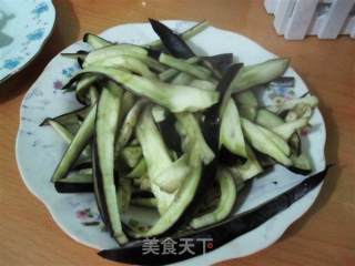 蒸鱼香茄子的做法步骤：3